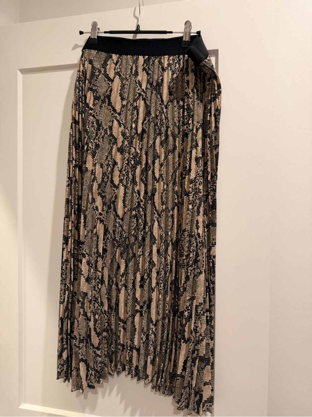 H&M Snake-Print Pleated Maxi Skirt - Black & Tan